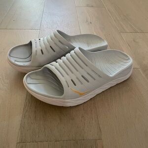 Hoka Ora Recovery Slides